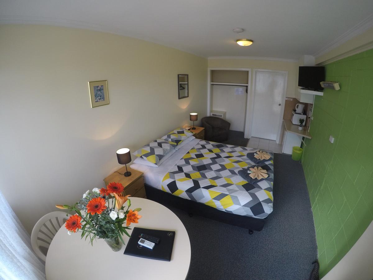 Turn-in Motel Warrnambool Exterior foto
