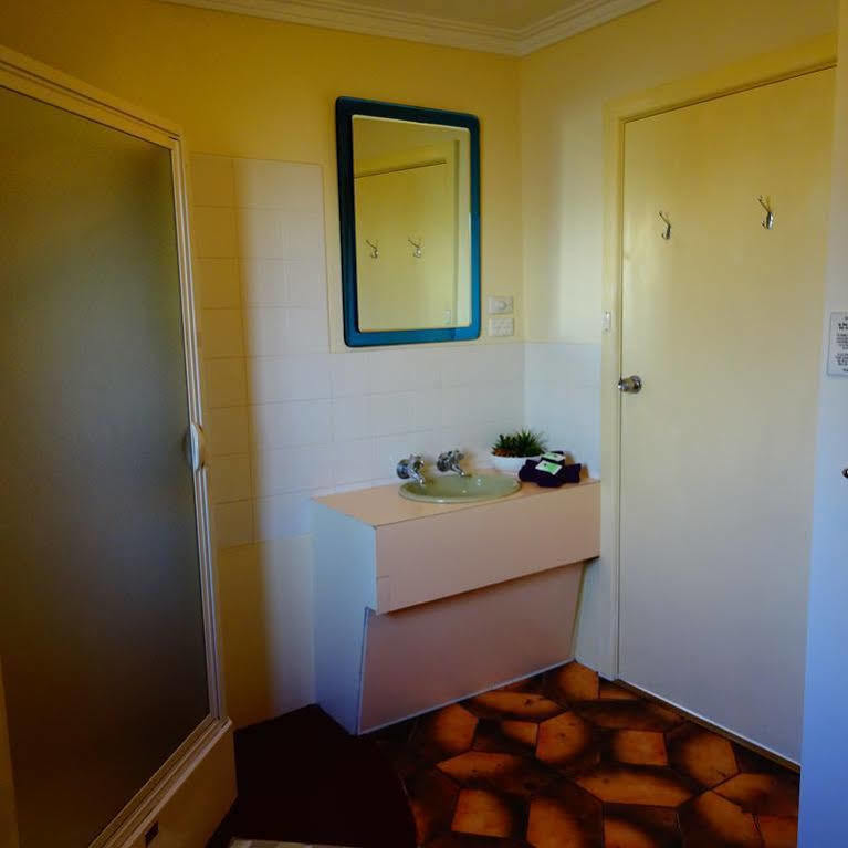Turn-in Motel Warrnambool Exterior foto